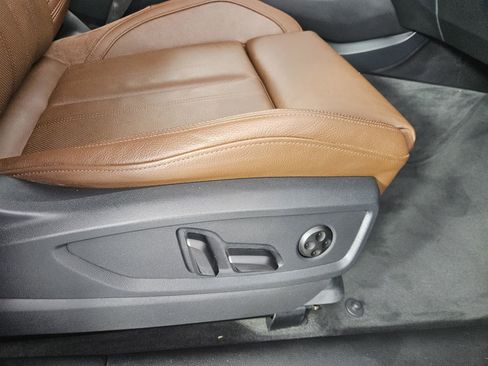 Used 2019 Audi Q5 2.0T Premium Plus w/ Premium Plus Package AWD/4WD image 45