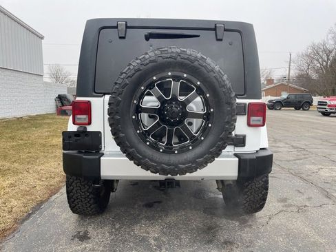 Used 2015 Jeep Wrangler Unlimited Sahara w/ Dual Top Group image 11