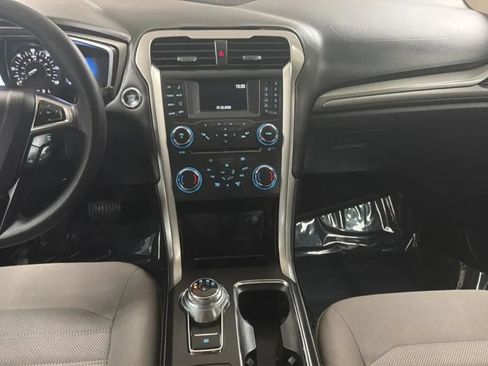 Used 2017 Ford Fusion S FWD image 15