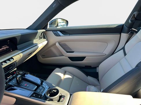 Used 2026 Porsche 911 Carrera image 17