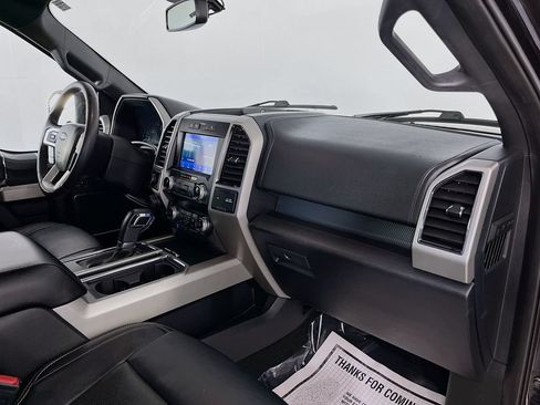 Used 2019 Ford F150 Lariat w/ Equipment Group 502A Luxury AWD/4WD image 31