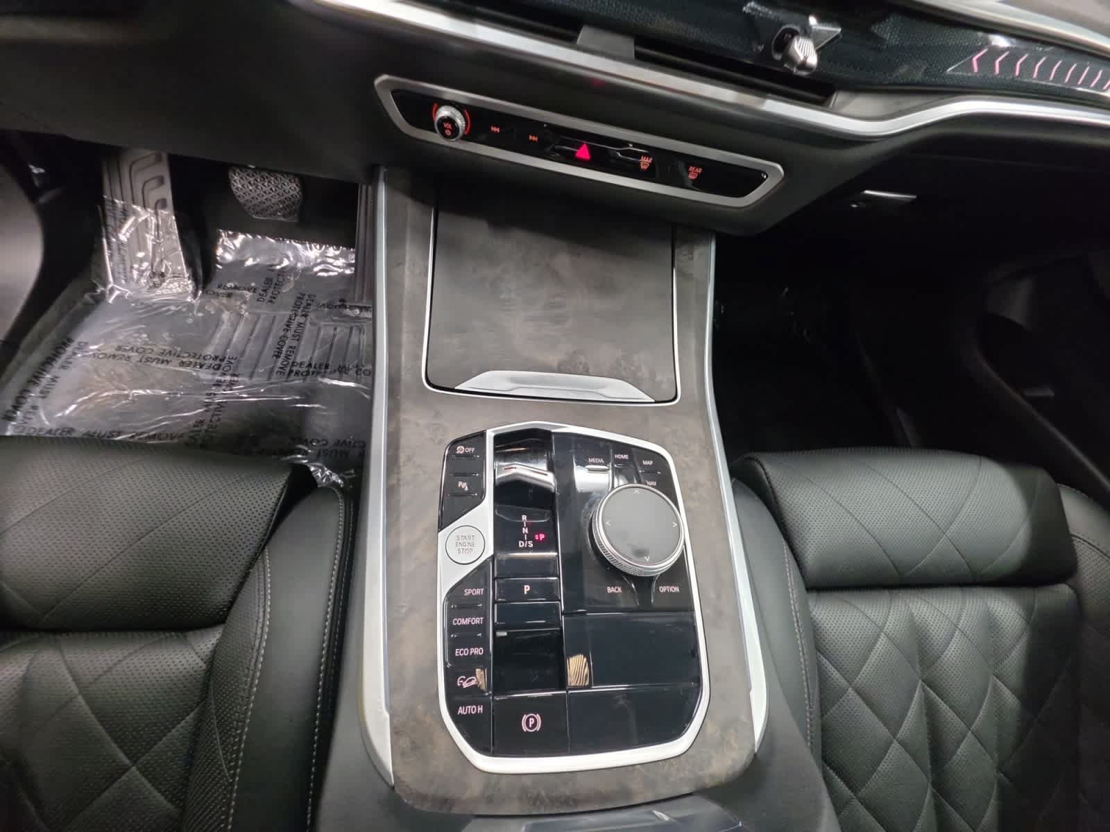 Used 2025 BMW X5 xDrive40i w/ Climate Comfort Package AWD/4WD image 16