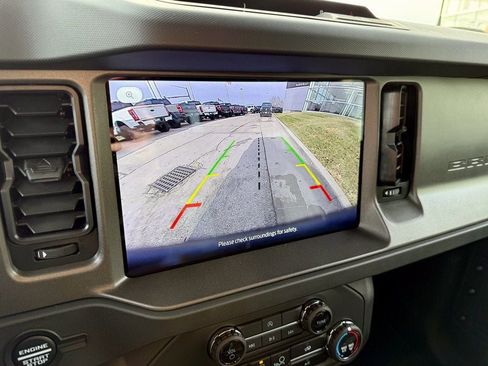 New 2025 Ford Bronco 4-Door image 25