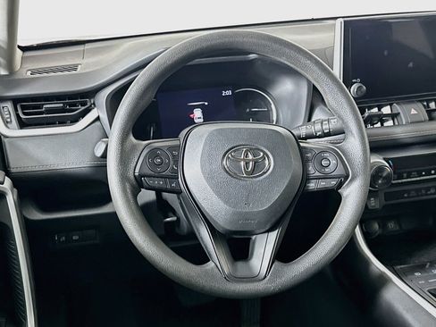 Used 2024 Toyota RAV4 XLE FWD image 18