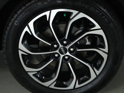 Certified 2024 Lincoln Nautilus Reserve w/ Equipment Group 202A image 42