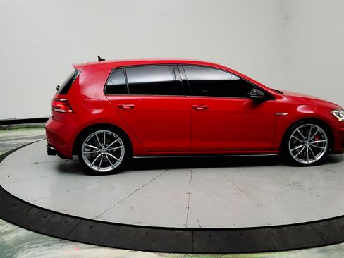 Used 2019 Volkswagen Golf 4-Door AWD/4WD image 4