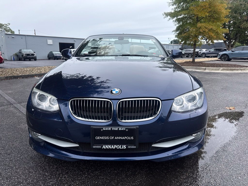 Used 2013 BMW 328i Convertible RWD image 3