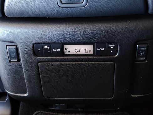 Used 2024 Nissan Armada Platinum w/ Captain's Chairs Package image 36