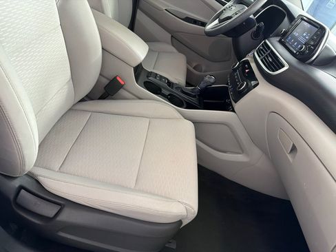 Used 2019 Hyundai Tucson Value FWD image 22