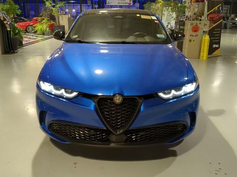 Used 2024 Alfa Romeo Tonale Veloce AWD/4WD image 3