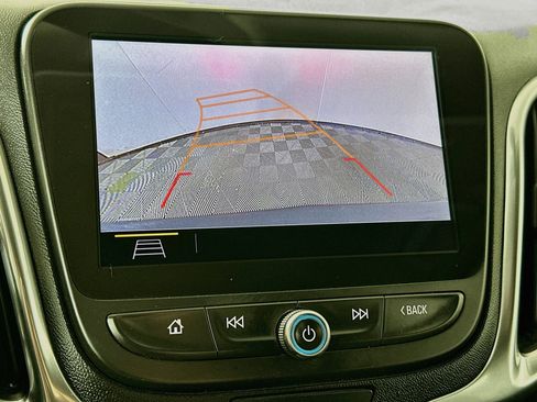 Used 2021 Chevrolet Equinox Premier FWD image 13