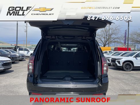 Used 2024 Chevrolet Suburban RST w/ Luxury Package AWD/4WD image 15