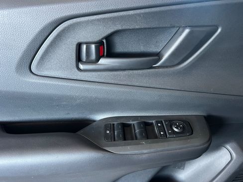 Used 2023 Toyota Prius Prime SE image 10