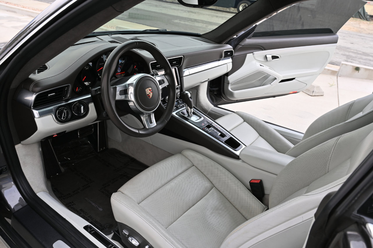 Used 2014 Porsche 911 Carrera image 15