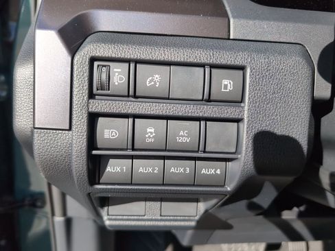 Used 2025 Toyota 4Runner 4WD image 14