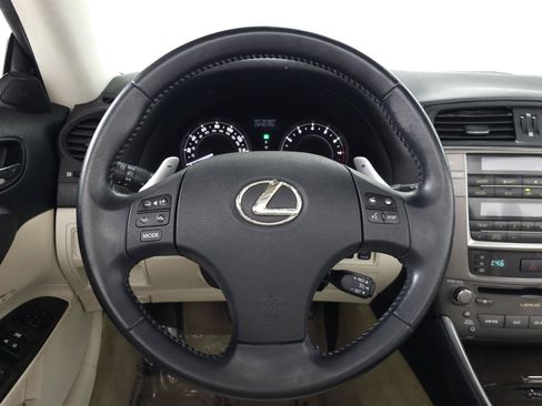 Used 2010 Lexus IS 250C w/ Luxury Pkg RWD image 16
