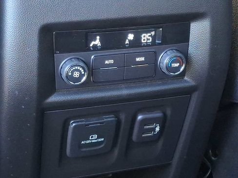 Used 2023 Chevrolet Traverse RS image 12