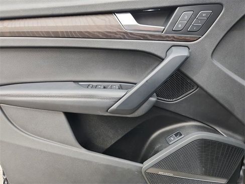 Used 2019 Audi Q5 2.0T Premium Plus w/ Premium Plus Package image 23