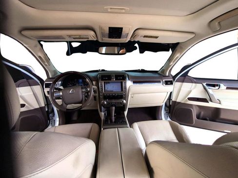 Used 2015 Lexus GX 460 w/ Premium Package image 27