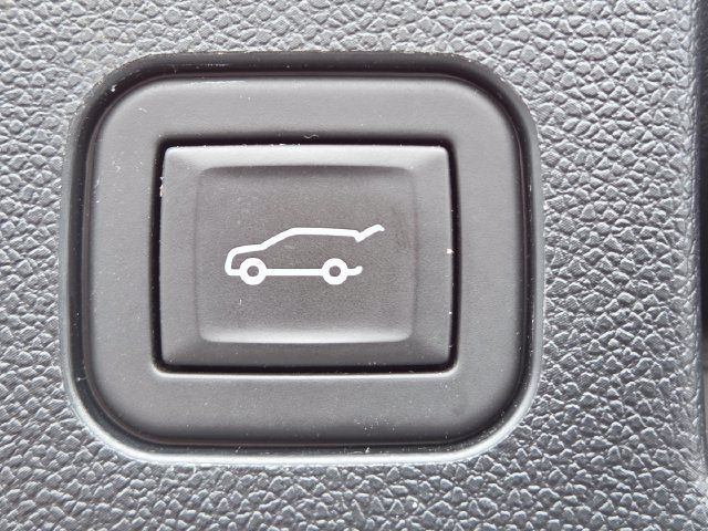 Used 2024 Chevrolet Equinox EV RS AWD/4WD image 19