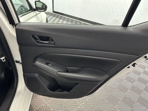 Used 2025 Nissan Altima 2.5 SV image 17