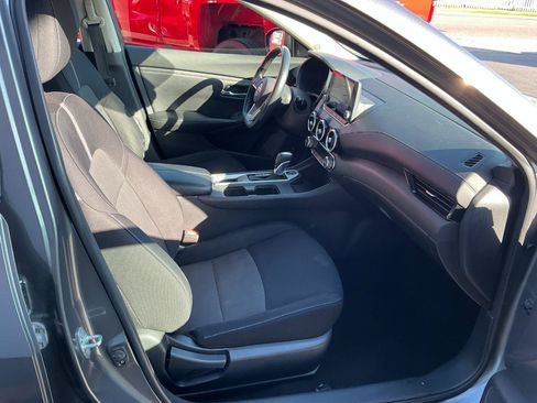 Used 2021 Nissan Sentra SV FWD image 21