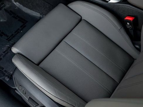 New 2025 Audi Q5 Premium Plus image 14