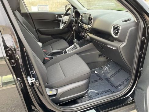 New 2026 Hyundai Venue SE image 31