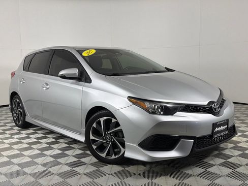 Used 2017 Toyota Corolla iM w/ Carpet Mat Package image 2
