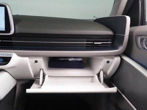 Used 2025 Hyundai Ioniq 6 SEL RWD image 40