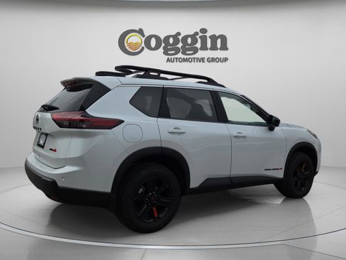New 2026 Nissan Rogue Rock Creek image 6
