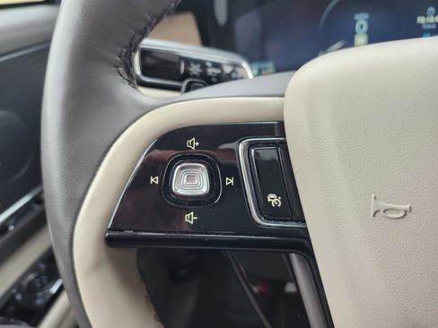 Used 2023 Lincoln Corsair Grand Touring w/ Equipment Group 301A image 15