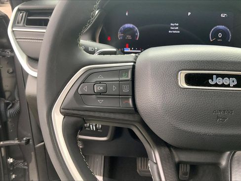 Certified 2023 Jeep Grand Cherokee L Altitude AWD/4WD image 23