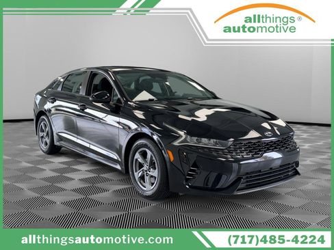 Used 2021 Kia K5 LX image 1