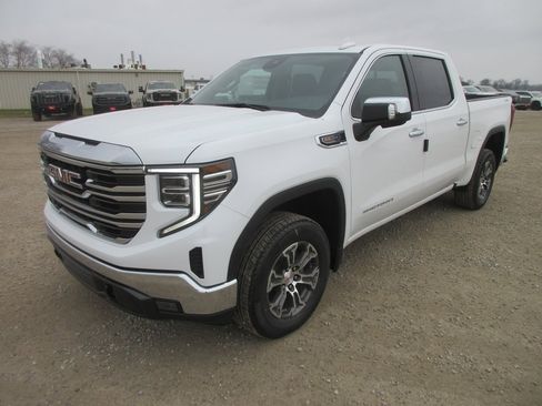 New 2026 GMC Sierra 1500 SLT w/ SLT Convenience Package image 10