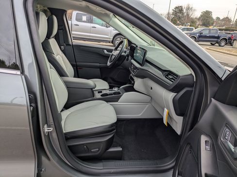 New 2026 Ford Escape Platinum w/ Premium Technology Package image 38