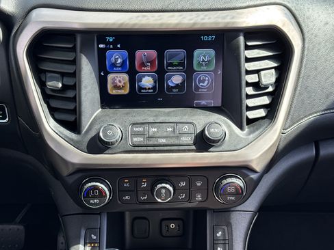 Used 2019 GMC Acadia Denali w/ Technology Package AWD/4WD image 17