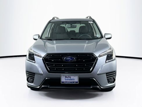 Used 2023 Subaru Forester Premium image 2