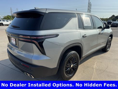 Used 2024 Chevrolet Traverse LS w/ Midnight/Sport Edition FWD image 9