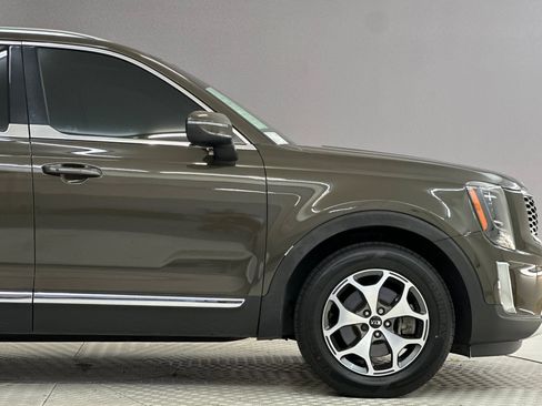 Used 2020 Kia Telluride EX FWD image 22