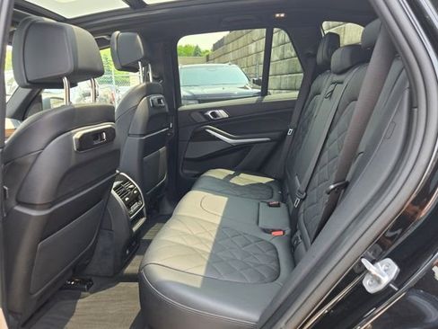 Used 2024 BMW X5 xDrive40i image 39