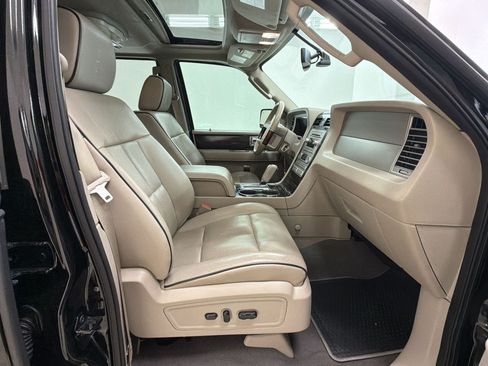 Used 2007 Lincoln Navigator 2WD image 23