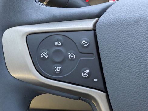 Used 2023 GMC Acadia Denali w/ Denali Technology Package image 25