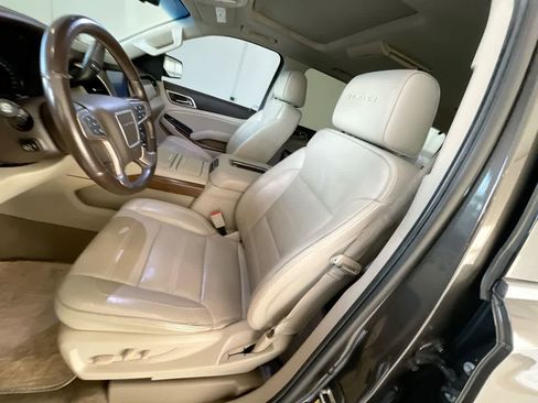 Used 2019 GMC Yukon Denali w/ Open Road Package image 11