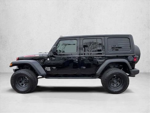 Used 2018 Jeep Wrangler Unlimited Sport S image 9