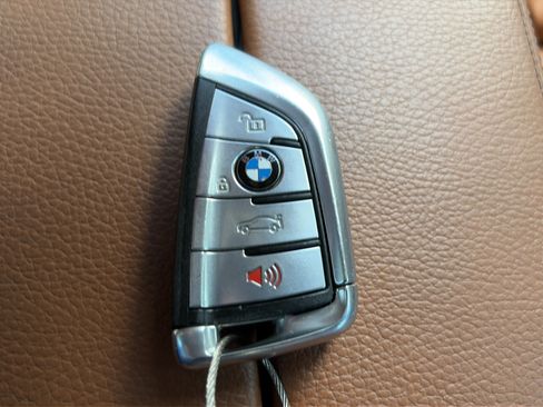 Used 2017 BMW 530i xDrive AWD/4WD image 26