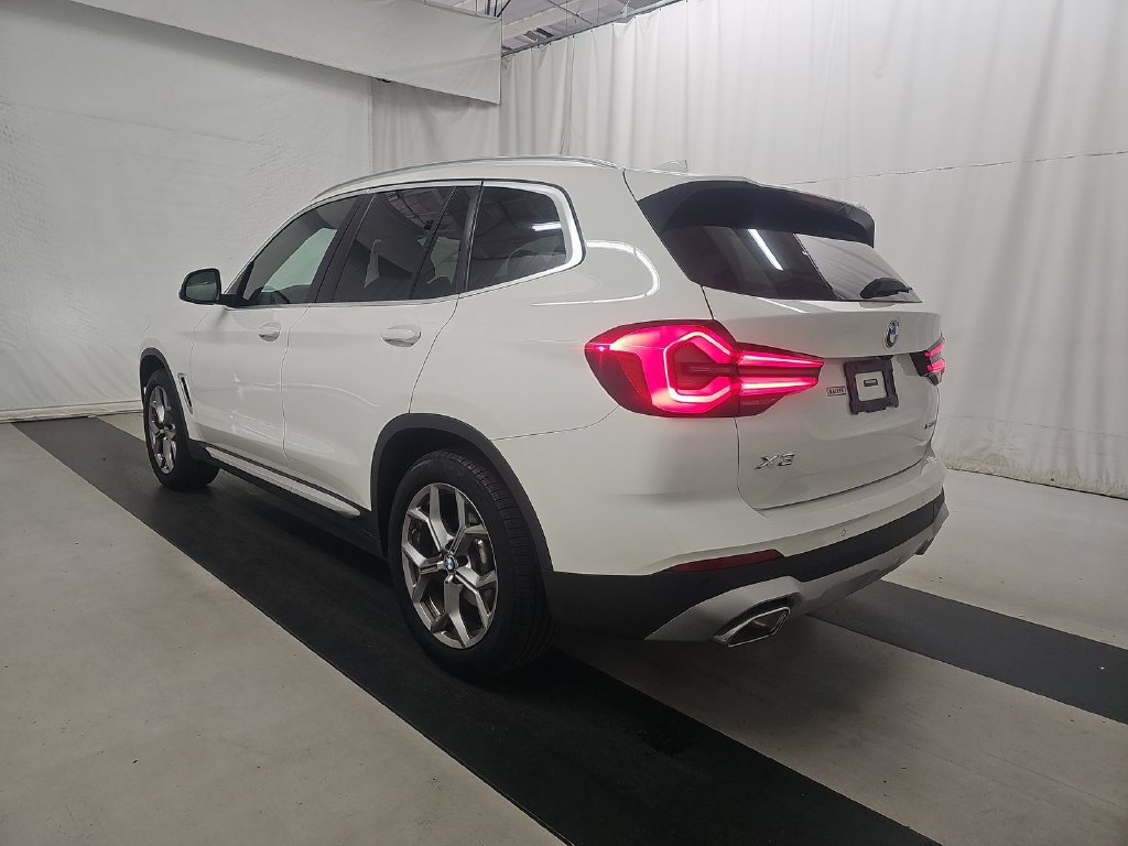 Used 2023 BMW X3 xDrive30i w/ Convenience Package AWD/4WD image 3