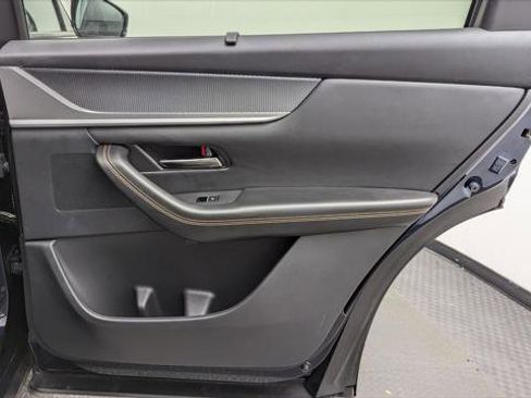 Used 2024 MAZDA CX-90 Plug-In Hybrid w/ Premium Pkg image 19