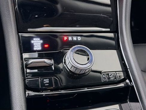 Used 2022 Jeep Grand Cherokee Limited 4xe image 19