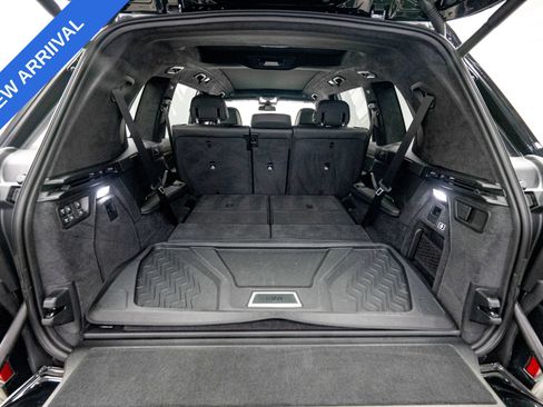 Used 2025 BMW X7 M60i w/ Executive Package AWD/4WD image 35